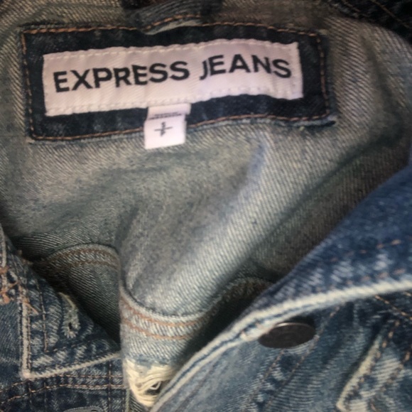 Express Slightly Cropped Distressed Jean Jacket - Picture 5 of 5